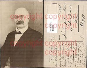 Image du vendeur pour 431472,Mann in Anzug Brille Portrait mis en vente par Versandhandel Lehenbauer
