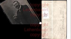 Bild des Verkufers fr 522100,Mann m. Bart Portrait Anzug Fliege Stuhl Sessel zum Verkauf von Versandhandel Lehenbauer