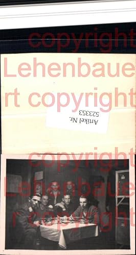 Seller image for 523353,Foto WW2 Wehrmacht Soldat Luftwaffe Modelflugzeug for sale by Versandhandel Lehenbauer