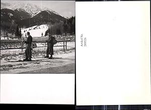 Seller image for 289526,Foto Wintersport Mnner Langlaufen Bergkulisse for sale by Versandhandel Lehenbauer
