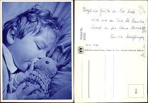 Image du vendeur pour 63582,SOS Kinderdorf 17/56 Kind schlft m. Plschhasen Hasen mis en vente par Versandhandel Lehenbauer