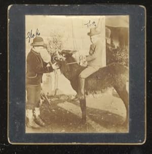 Bild des Verkufers fr [Ritratto di due bambini con asinello]. zum Verkauf von Libreria Oreste Gozzini snc