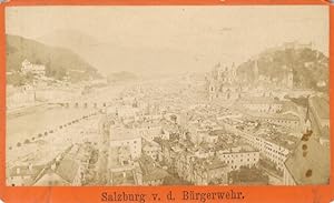 [Fotografia panoramica della città di Salisburgo vista dalle mura medievali, lato nord-ovest].