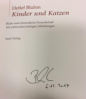 Bild des Verkufers fr Kinder und Katzen. Bilder einer besonderen Freundschaft. zum Verkauf von Bhrnheims Literatursalon GmbH