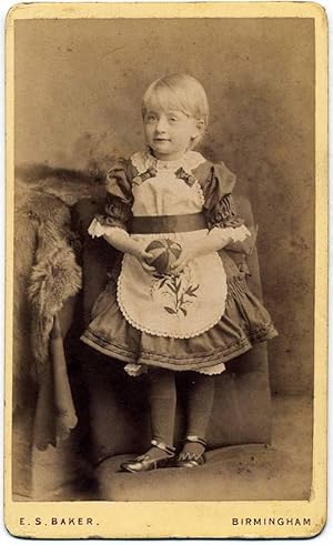 Carte de visite Birmingham UK Nice English little blond girl with toy ball 1890c Baker S320