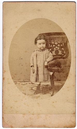 Carte de visite Turin Portrait of cute little girl looking 1870c S676