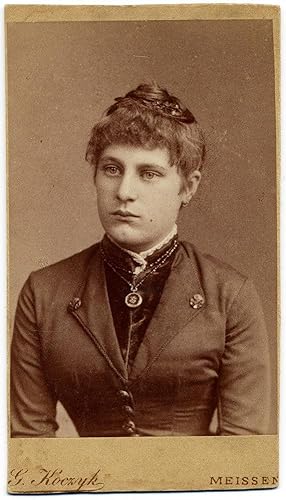 Carte de visite Meissen Portrait of a woman intense eyes Albumen photo G. Koczyk 1880c S968