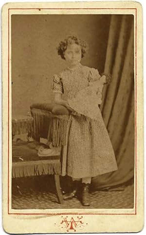 Nice Carte de visite Little girl with doll 1875c W. Jully - Clastonbury