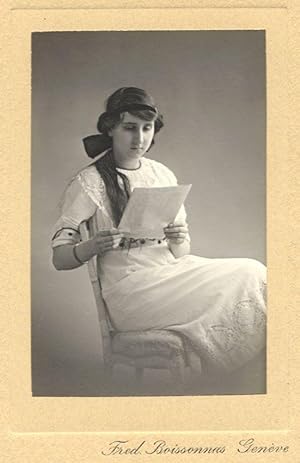 Superb Gelatin silver print Girl Reading a Letter 1900c Boissonnas Genève Swiss