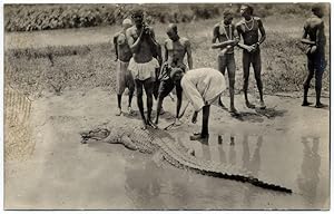 Tribal Africa Naked natives Crocodile Indigenous people necklaces 1910c Original