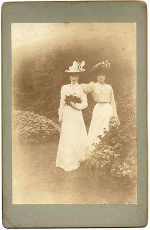 Two ethereal women white dressed Original photo. One-layer printing process L573