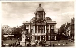 Immagine del venditore per Ansichtskarte / Postkarte Kingston upon Hull East Riding of Yorkshire England, City Hall, Queen Victoria Monument, Willis's venduto da akpool GmbH