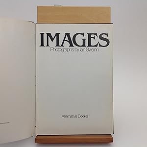 Immagine del venditore per Images - Photographs By Ian Swann venduto da EGIDIUS ANTIQUARISCHE BOEKHANDEL