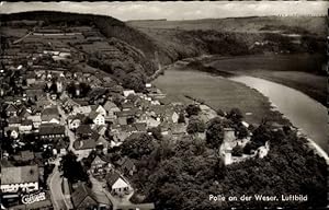 Imagen del vendedor de Ansichtskarte / Postkarte Polle an der Weser in Niedersachsen, Fliegeraufnahme vom Ort, Pension Zur Burg, Bes. H. Jacob a la venta por akpool GmbH