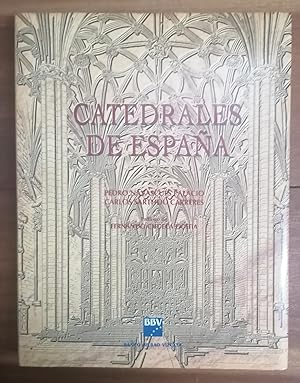 Imagen del vendedor de CATEDRALES DE ESPAA a la venta por Itziar Arranz Libros & Dribaslibros