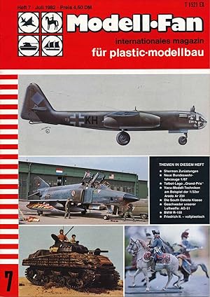 Seller image for Modell-Fan. internationales magazin fr plastic-modellbau. hier: Heft 7/1982. for sale by Versandantiquariat  Rainer Wlfel