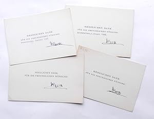 Vier Dankschreiben mit vorgedruckten Text, jeweils mit eigenhändiger Unterschrift.