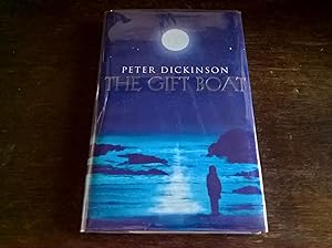 Bild des Verkufers fr The Gift Boat - first edition zum Verkauf von Peter Pan books