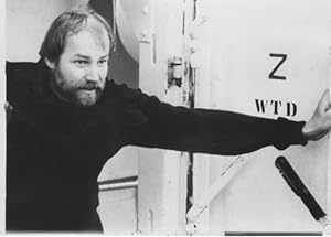 Klaus Maria Brandauer - The Lightship (Film)