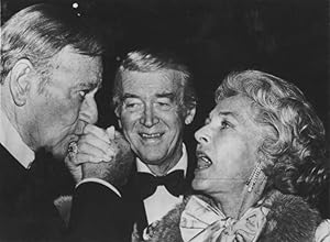 John Wayne, James Stuart e Lauren Bacall