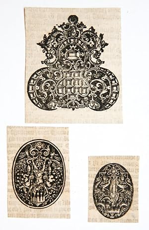 Two oval panels with gods and a decoration (Twee ovale panelen met goden en decoraties).