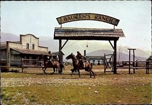 Ansichtskarte / Postkarte Filmszene Unter Geiern, Baumans Ranch, Cowboys, Bärenjäger
