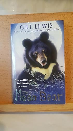 Imagen del vendedor de Moon Bear a la venta por Collector's Corner