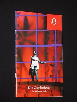 Imagen del vendedor de Programmheft Komische Oper Berlin 2003/ 04. DIE CSARDASFRSTIN von Stein/ Jenbach, Kalman (Musik). Musikal. Ltg.: Michail Jurowski, Insz.: Andreas Homoki, Bhnenbild: Hartmut Meyer, Kostme: Mechthild Seipel, techn. Ltg.: Dietmar Wolf. Mit Ingeborg Schpf (Sylvia Varescu), Herman Wallen, Christoph Spth, Miriam Meyer, Stephan Spiewok, Stefan Stoll, Gabriele Schwabe, Heinz Runge a la venta por Fast alles Theater! Antiquariat fr die darstellenden Knste