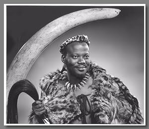 [Original Gelatin Silver Print Portrait Photograph of Mangosuthu Buthelezi]