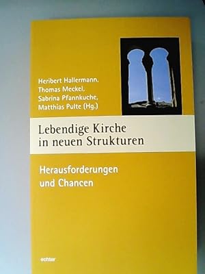 Seller image for Lebendige Kirche in neuen Strukturen. Herausforderungen und Chancen. (= Wrzburger Theologie, Bd. 11) for sale by Antiquariat Bookfarm