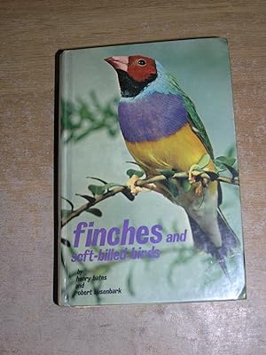 Bild des Verkufers fr Finches And Soft Billed Birds zum Verkauf von Neo Books