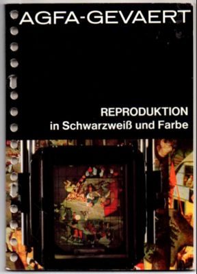 Reproduktion in Schwarzweiß und Farbe.