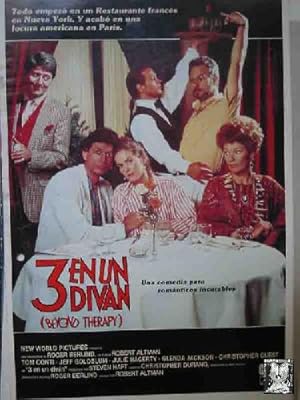 Guia de Cine - Guide Film : 3 EN UN DIVAN. Jeff Goldblum, Julie Haggerty, ?dir: Robert Altman.