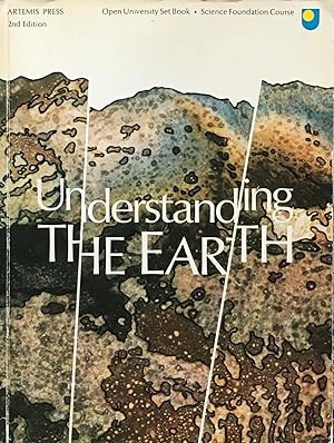 Image du vendeur pour Understanding the earth: a reader in the earth sciences mis en vente par Acanthophyllum Books