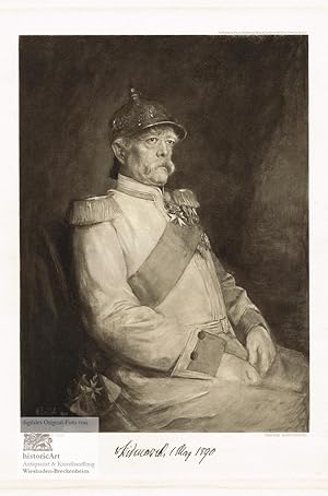 Bild des Verkufers fr v. Bismarck. Halbfigur im Sitzen mit Schrpe, Orden und Pickelhaube. Heliogravure von Hanfstngl nach dem Gemlde von Lenbach 1890 zum Verkauf von historicArt Antiquariat & Kunsthandlung