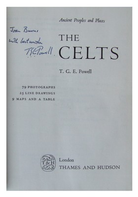 Bild des Verkufers fr The Celts (Ancient Peoples and Places) zum Verkauf von Kennys Bookshop and Art Galleries Ltd.