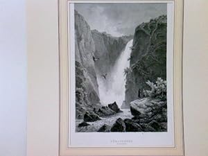 Vöringsfos in Norwegen, Skandinavien, schöne Ansicht des Wasserfalls, zwei Personen im Vordergrund,