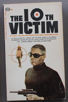 Imagen del vendedor de THE 10TH VICTIM. (Movie Tie-in; Marcello Mastroianni and Ursula Andress on front cover; Ballentine Book # U5050 ) a la venta por Comic World