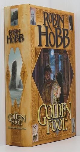 The Golden Fool: The Tawny Man Book 2 (BCA)