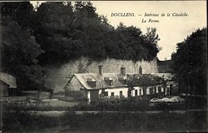 Ansichtskarte / Postkarte Doullens Somme, Intérieur de la Citadelle, La Ferme