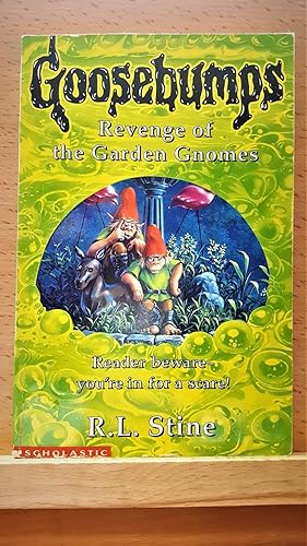 Image du vendeur pour Revenge of the Garden Gnomes (Goosebumps) Volume 34: mis en vente par Collector's Corner