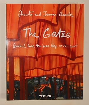 Bild des Verkufers fr Christo & Jeanne-Claude - The Gates - Central Park New York City 1979 - 2005 zum Verkauf von David Bunnett Books