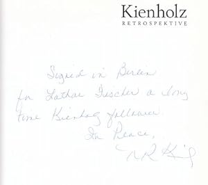 Bild des Verkufers fr Kienholz : Retrospektive ; Edward und Nancy Reddin Kienholz ; [Ausstellung "Kienholz - Retrospektive" in der Berlinischen Galerie, Landesmuseum fr Moderne Kunst, Photographie und Architektur, Berlin, 7. Februar - 31. Mrz 1997]. [Widmungsexemplar]. Hrsg. von Walter Hopps. Mit Beitr. von Monte Factor . In Zusammenarbeit mit dem Whitney Museum of American Art, New York, und der Berlinischen Galerie, Landesmuseum fr Moderne Kunst, Photographie und Architektur, Berlin. [bers. der Beitr. . sowie der Werkkommentare . aus dem Engl.: Magda Mo. zum Verkauf von Fundus-Online GbR Borkert Schwarz Zerfa