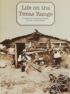 Bild des Verkufers fr Life on the Texas Range *SIGNED* zum Verkauf von Basket Case Books
