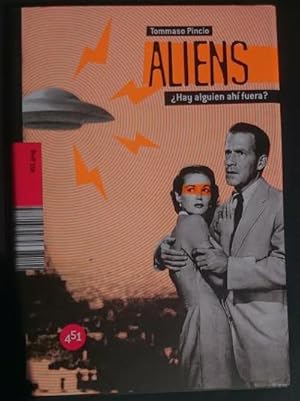 Bild des Verkufers fr Aliens Hay alguien ah fuera? Traduccin: Sofa Gonzlez Calvo zum Verkauf von Librera Reencuentro