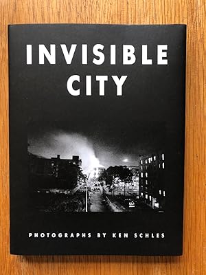 Imagen del vendedor de Invisible City a la venta por Setanta Books