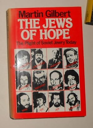 Bild des Verkufers fr The Jews of Hope - The Plight Of Soviet Jewry Today (SIGNED COPY) zum Verkauf von David Bunnett Books