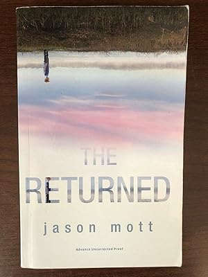 Imagen del vendedor de THE RETURNED a la venta por Happyfish Books