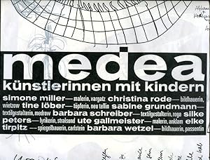 Bild des Verkufers fr Medea. Knstlerinnen mit Kindern [Katalog] Ein Projekt in der Luftscjhlosserei Passentin (Mecklenburg) vom 31. 7. bis 11. 8. 2006. zum Verkauf von Antiquariat & Buchhandlung Rose