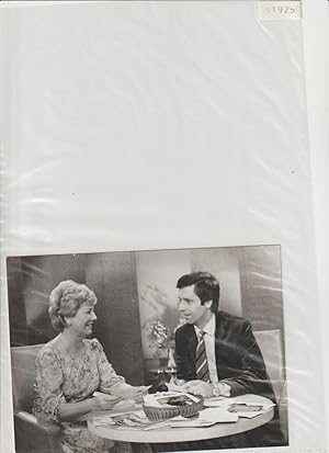 Szenenfoto aus "Der Wunschbriefkasten" mit Ilse Jänig und Günter Semjank